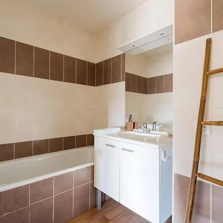 T3 Spacieux En Duplex - Balcon - Parking - Metro Apartman